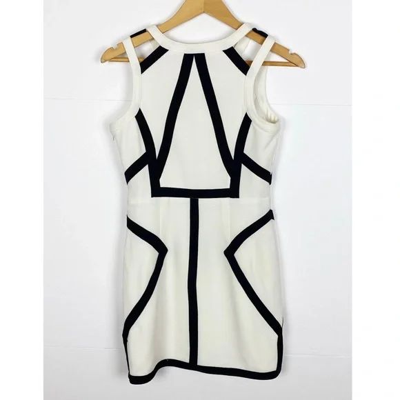 Talulah Sheath Dress Cut Out White Black Trim Size Medium - Picture 2 of 7